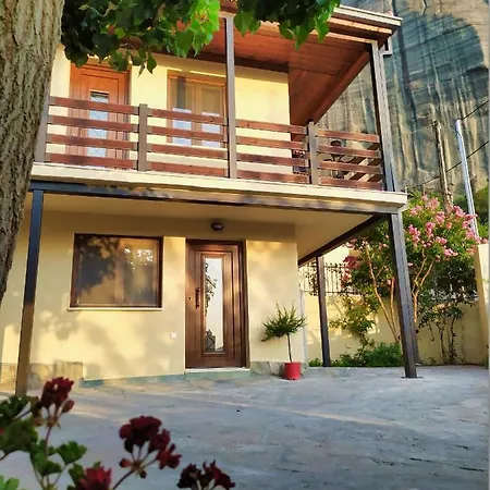 Kastelia Guest house